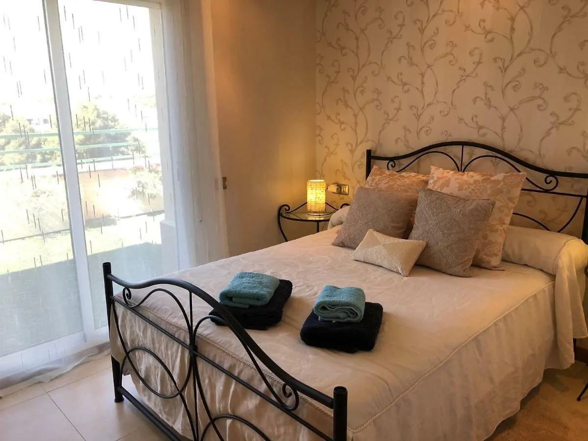 Bed And Breakfast En Salou Couette-café